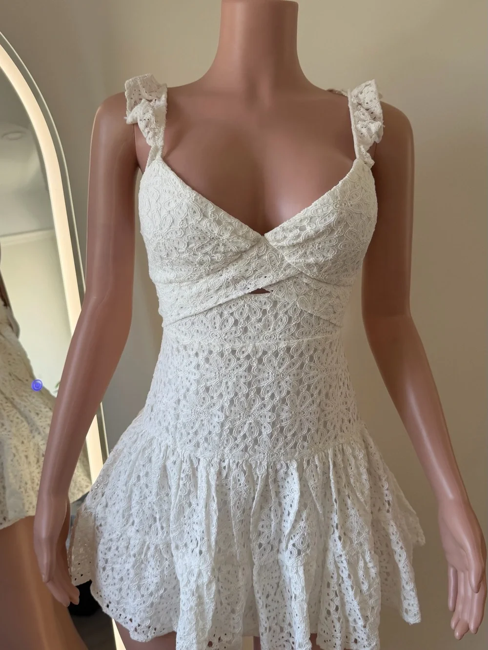 Lace Ruffle Mini Dress - Picture 4 of 7